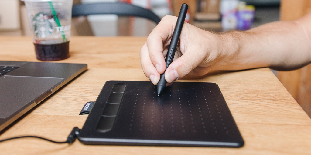 Why graphic tablets are necessary for graphic work?