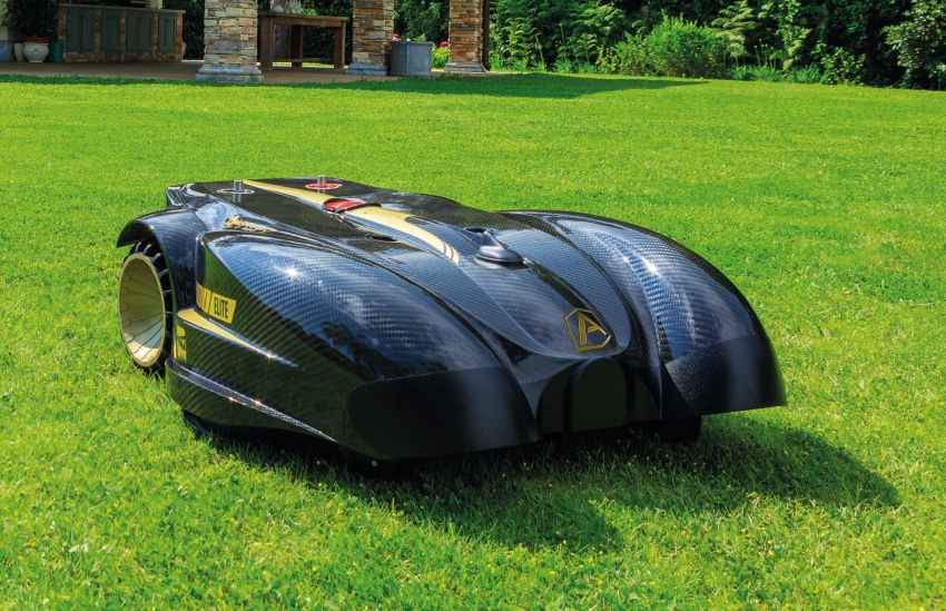 Best Robotic Lawn Mowers for Large Areas 2020
